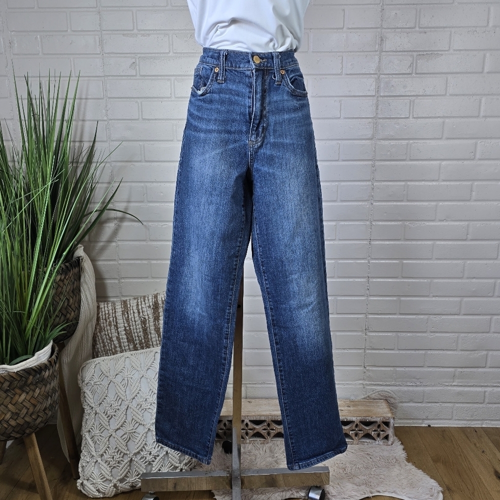 Universal Thread High Rise Vintage Straight Jeans Size 0 Or 25